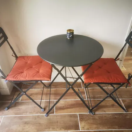 Independant A Terrerort Apartman